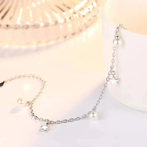 Dainty 925 Sterling Silver Star & Pearl Bracelet - Picture 6 of 6